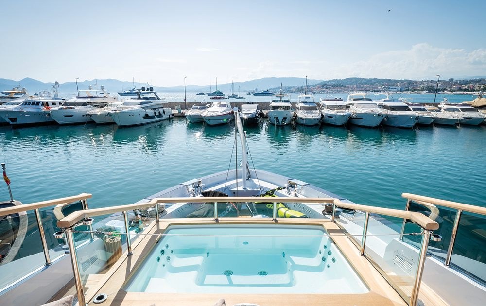 ADVA yacht charter 3