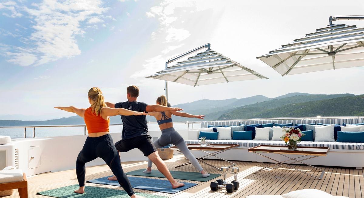 ADVENTURE yacht charter 3