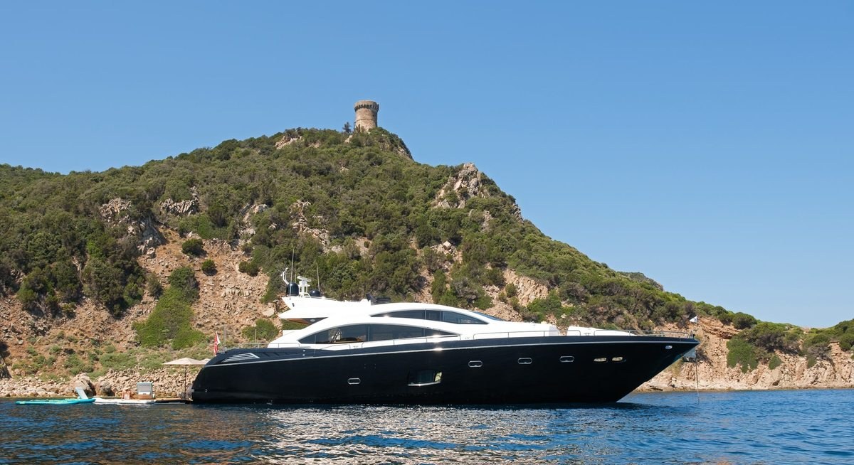 AGAPA yacht charter 1