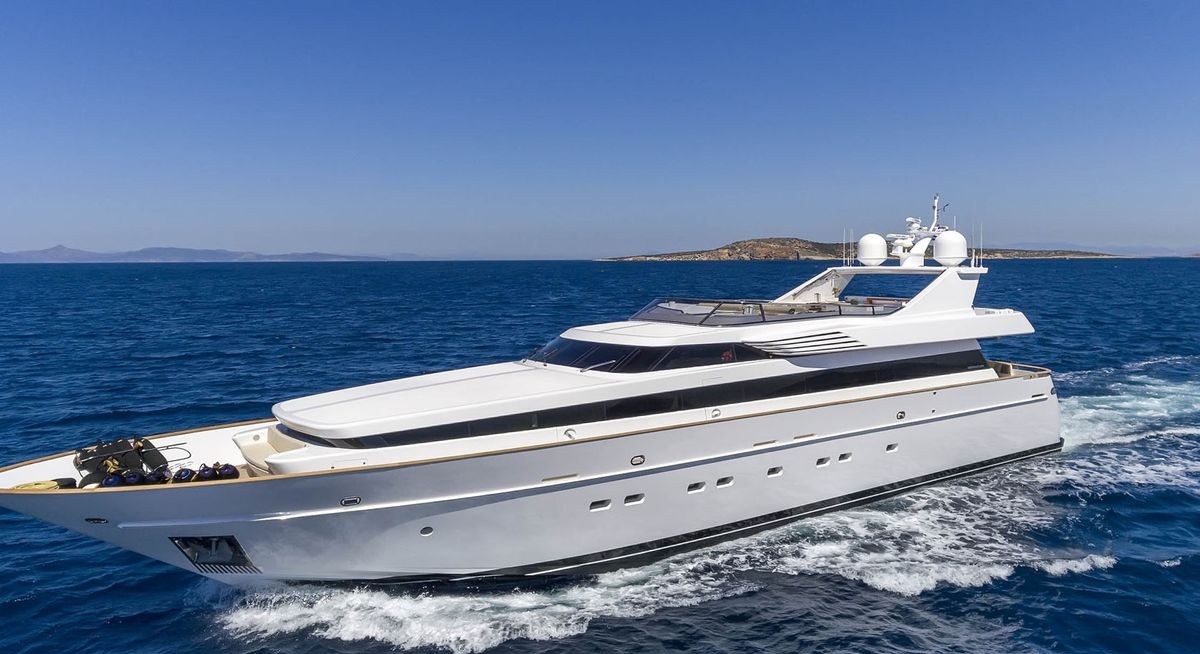 ALEXIA yacht charter 1