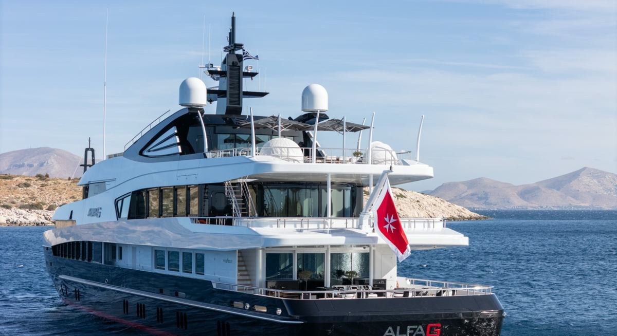 ALFA G yacht charter 5