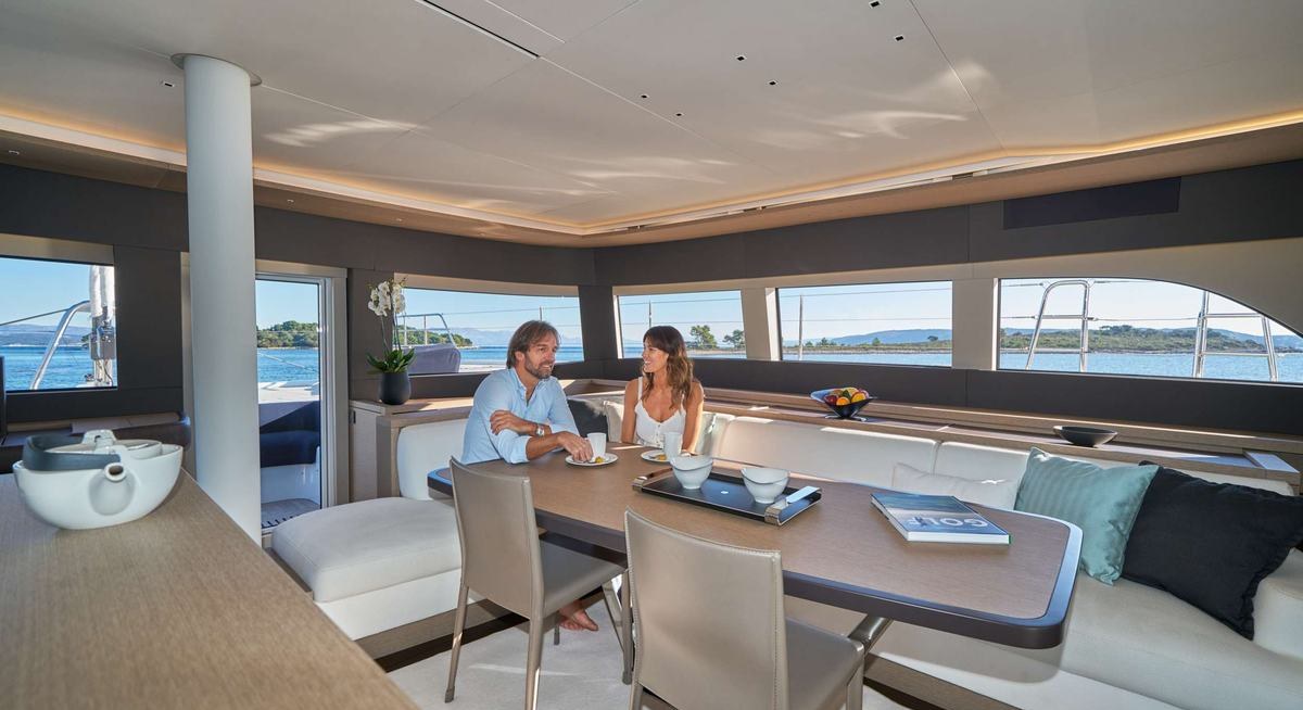AMADA MIA yacht charter 4