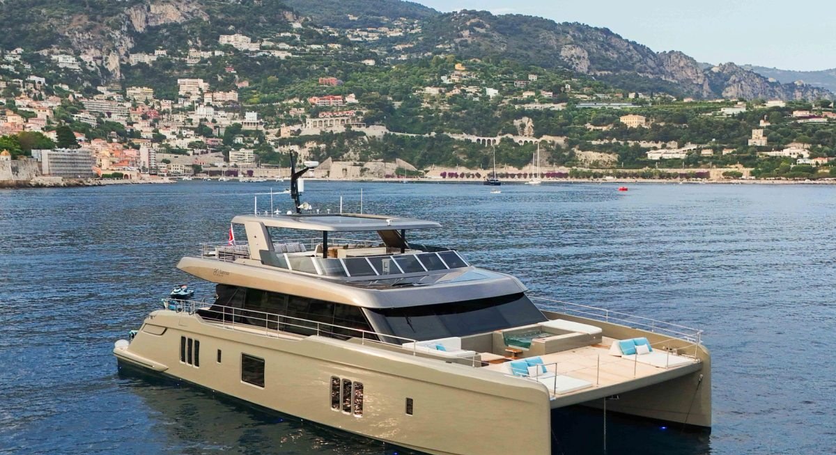 AMITATU YACHT CHARTER yacht charter