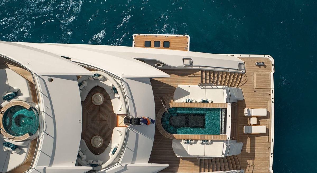 AMOR A VIDA yacht charter 5