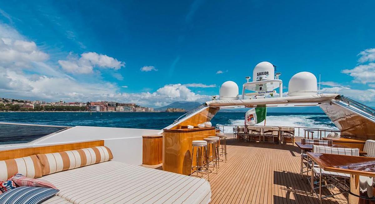 ANGRA TOO yacht charter 3