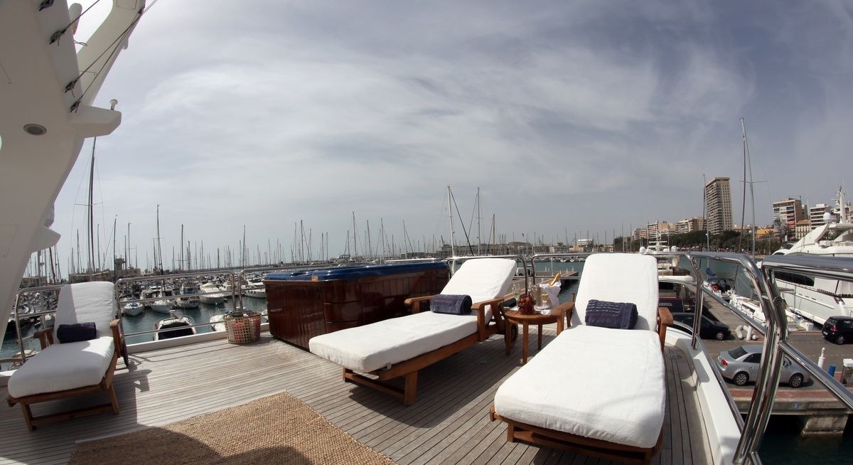 ANYPA yacht charter 3