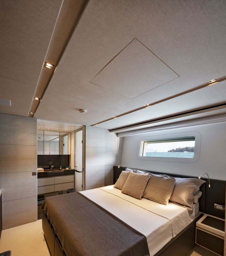 ANYTHING GOES V yacht charter 5