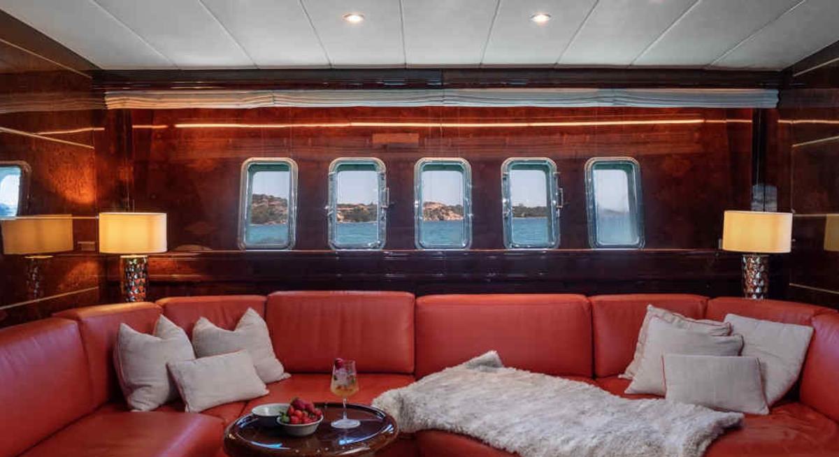 AQUARIUS M yacht charter 5