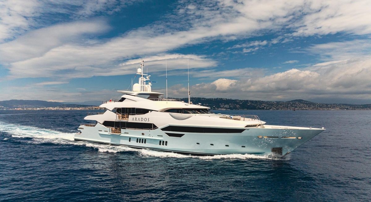 ARADOS yacht charter 1