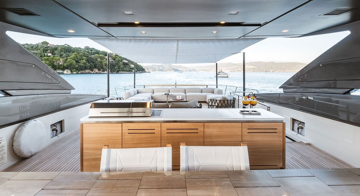 ARESYA yacht charter 3