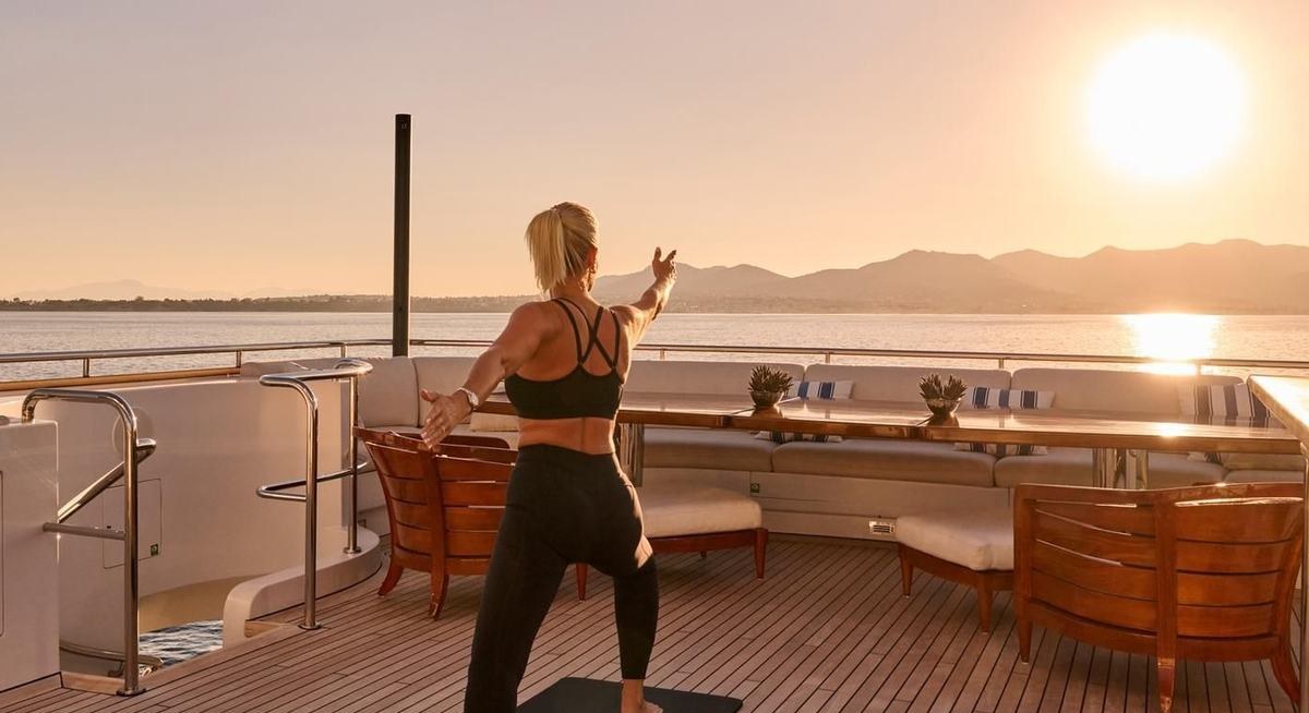 ARTEMISEA yacht charter 4