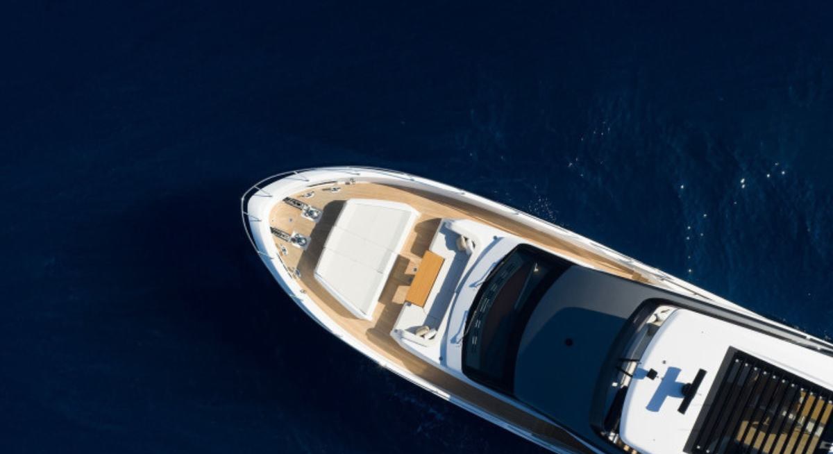 AURORE yacht charter 2
