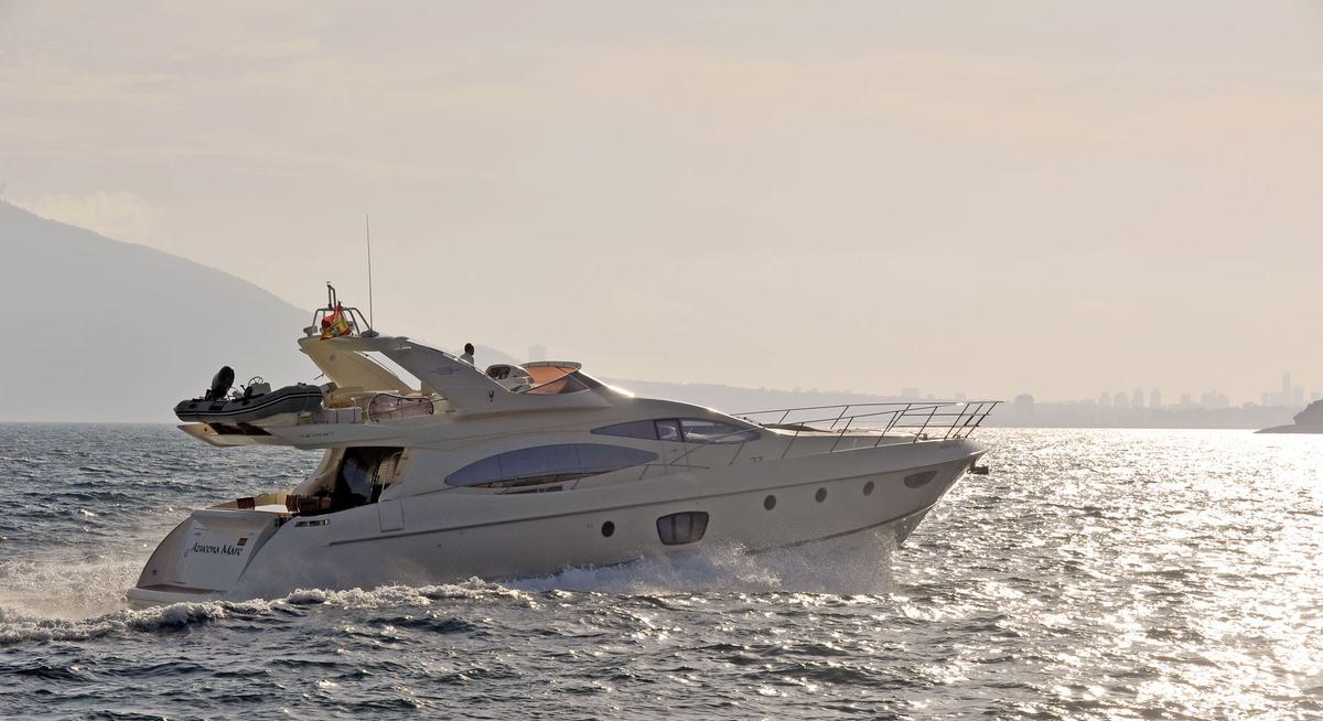 AZUCENA MARE yacht charter 2