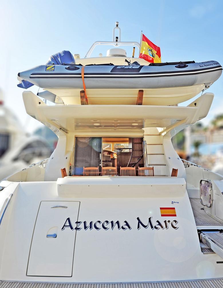 AZUCENA MARE yacht charter 4