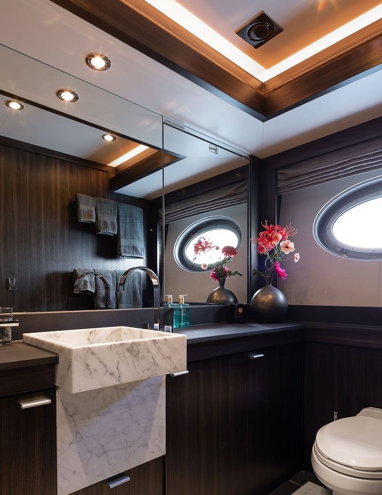 تأجير يخت BAGHEERA YACHT CHARTER