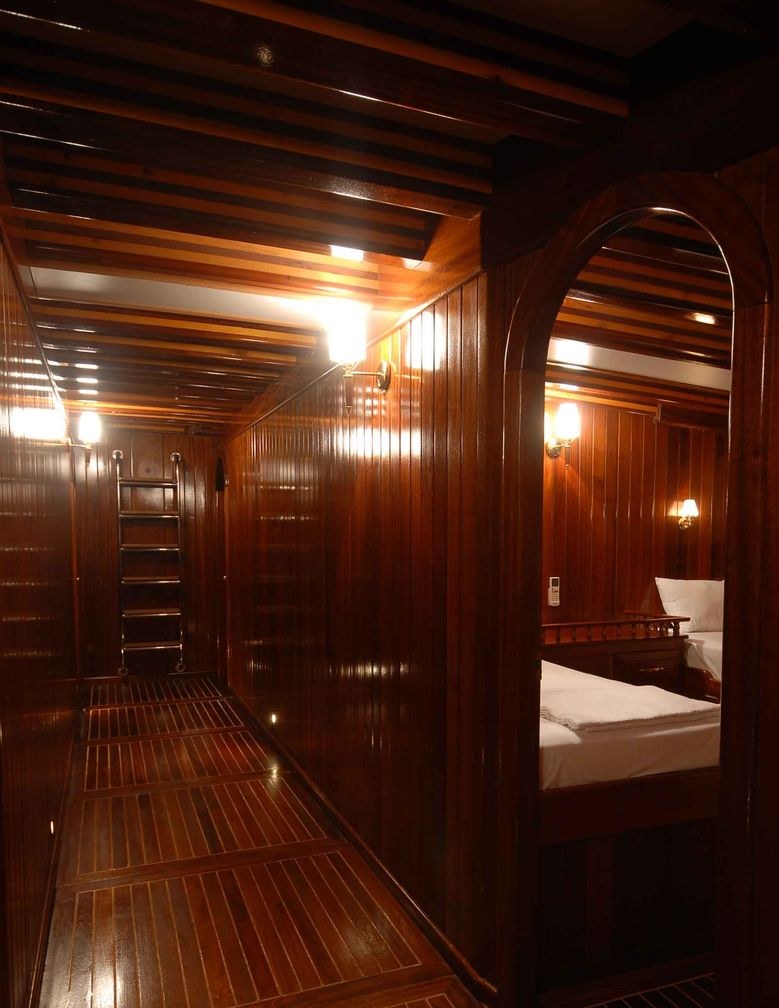 تأجير يخت BAHRIYELI C YACHT CHARTER