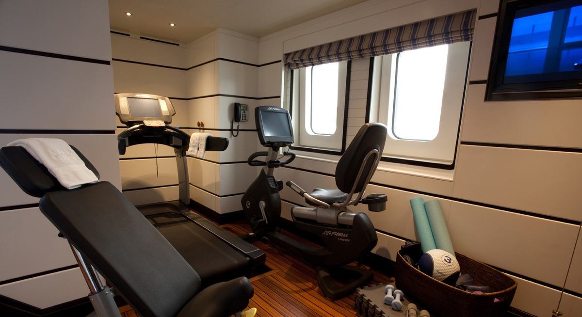 BATON ROUGE yacht charter 5