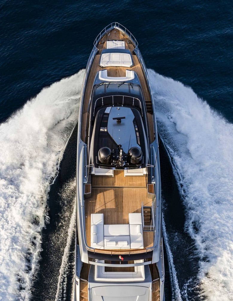 BELLA DONNA yacht charter 5