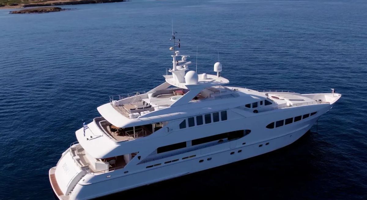 BENIK I yacht charter 1