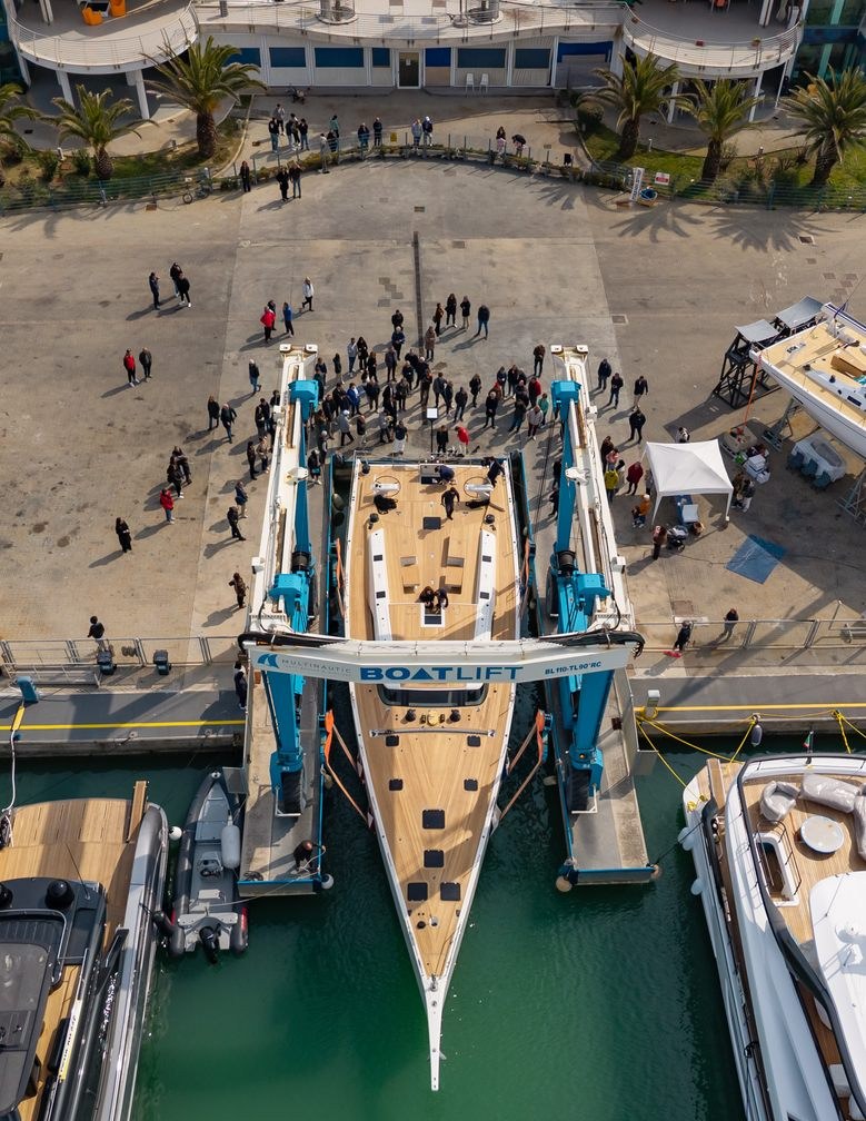 BIANCA II yacht charter 1