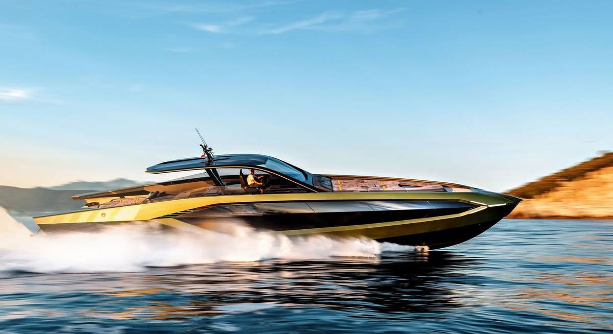 BIANCINO 3 yacht charter 1
