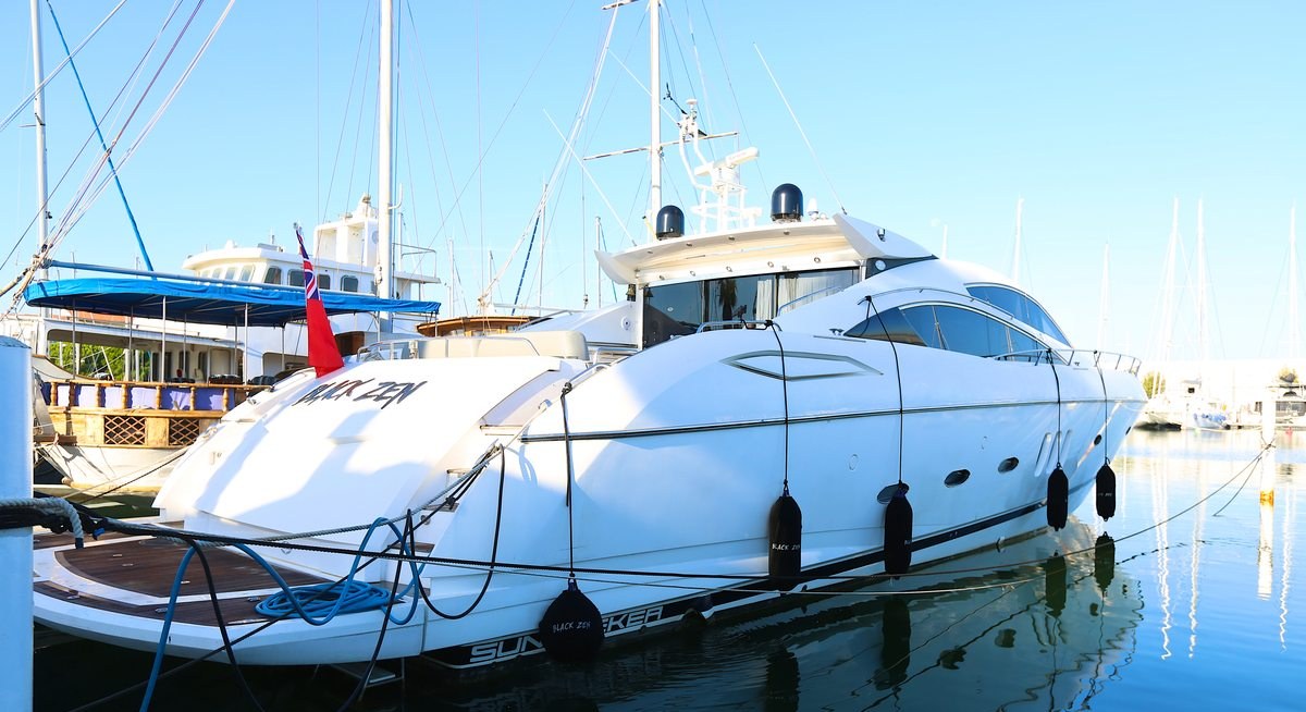 BLACK ZEN yacht charter 2