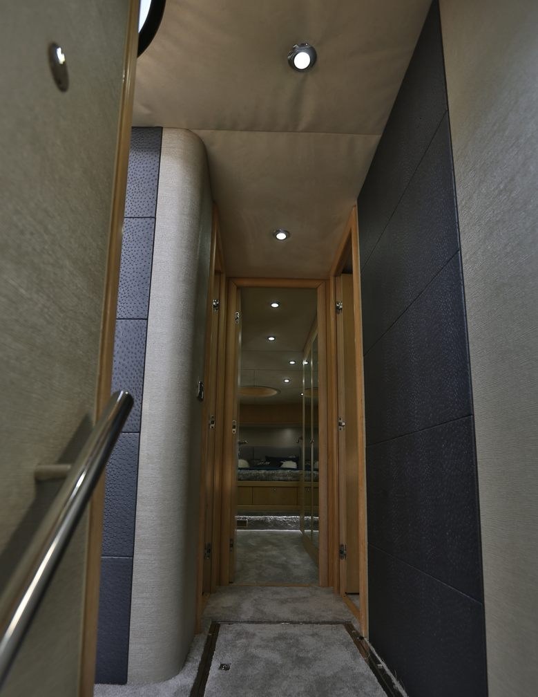 Yacht charter BLACK ZEN YACHT CHARTER