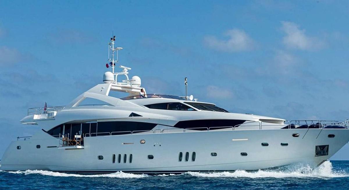 BLADE I yacht charter 1