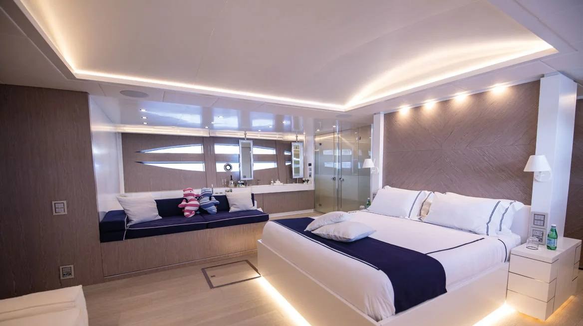 BLUE DEVIL yacht charter 3