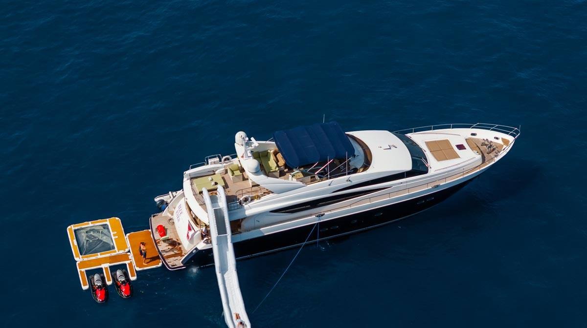 BLUE EYES yacht charter 1