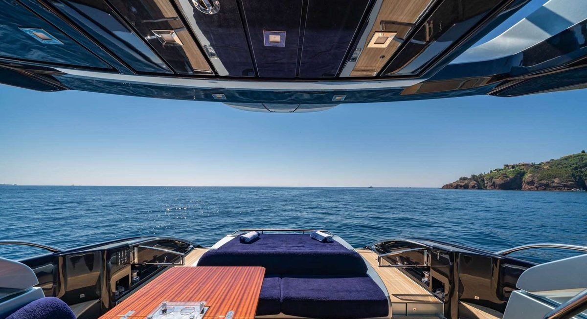 BLUE SHARK yacht charter 3