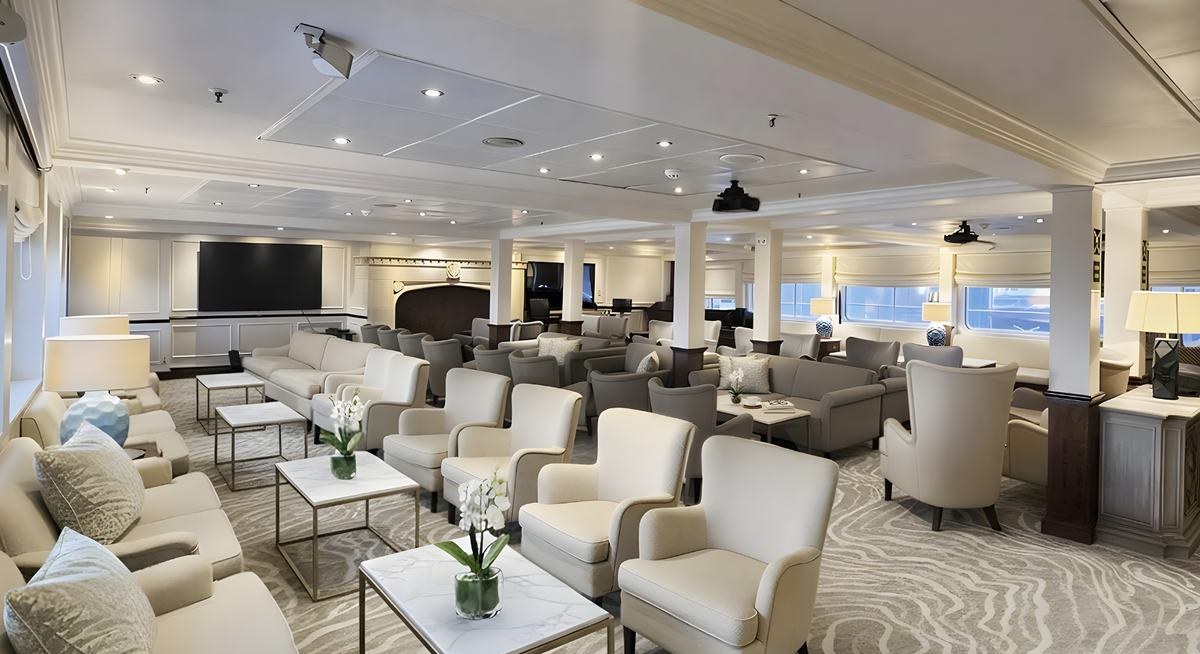 BLUE ZEPHYR yacht charter 2