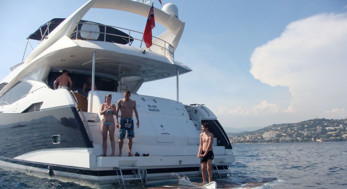 BLUEQUEST II yacht charter 4