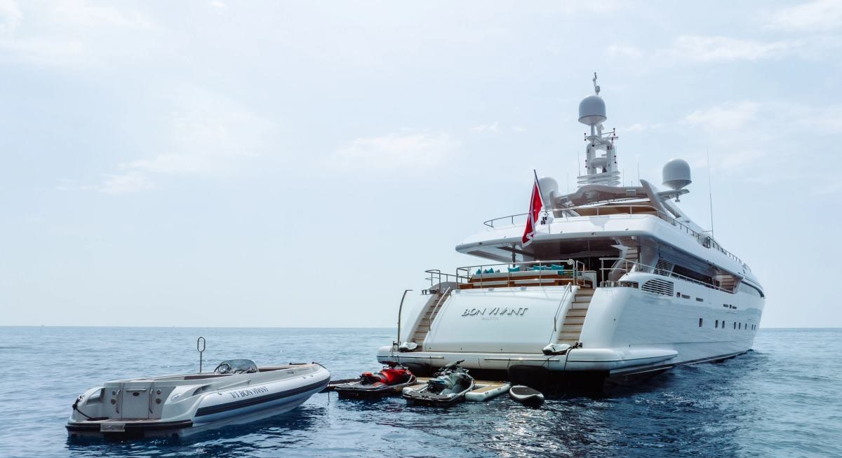 BON VIVANT yacht charter 5