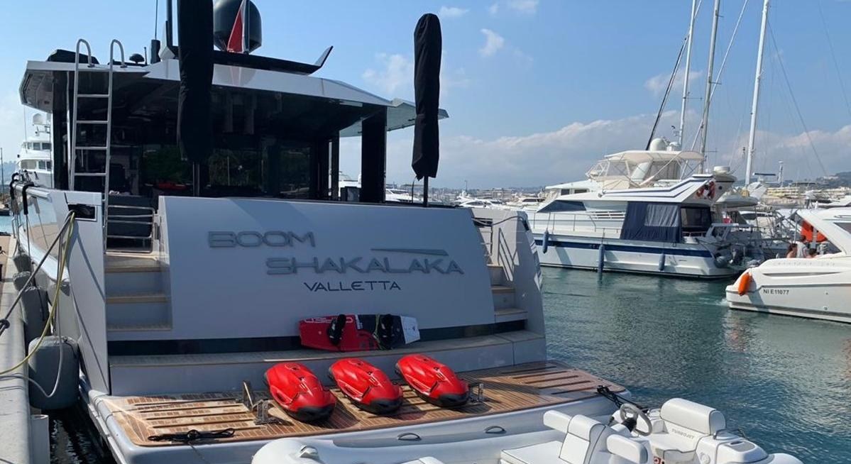 BOOM SHAKALAKA yacht charter 1