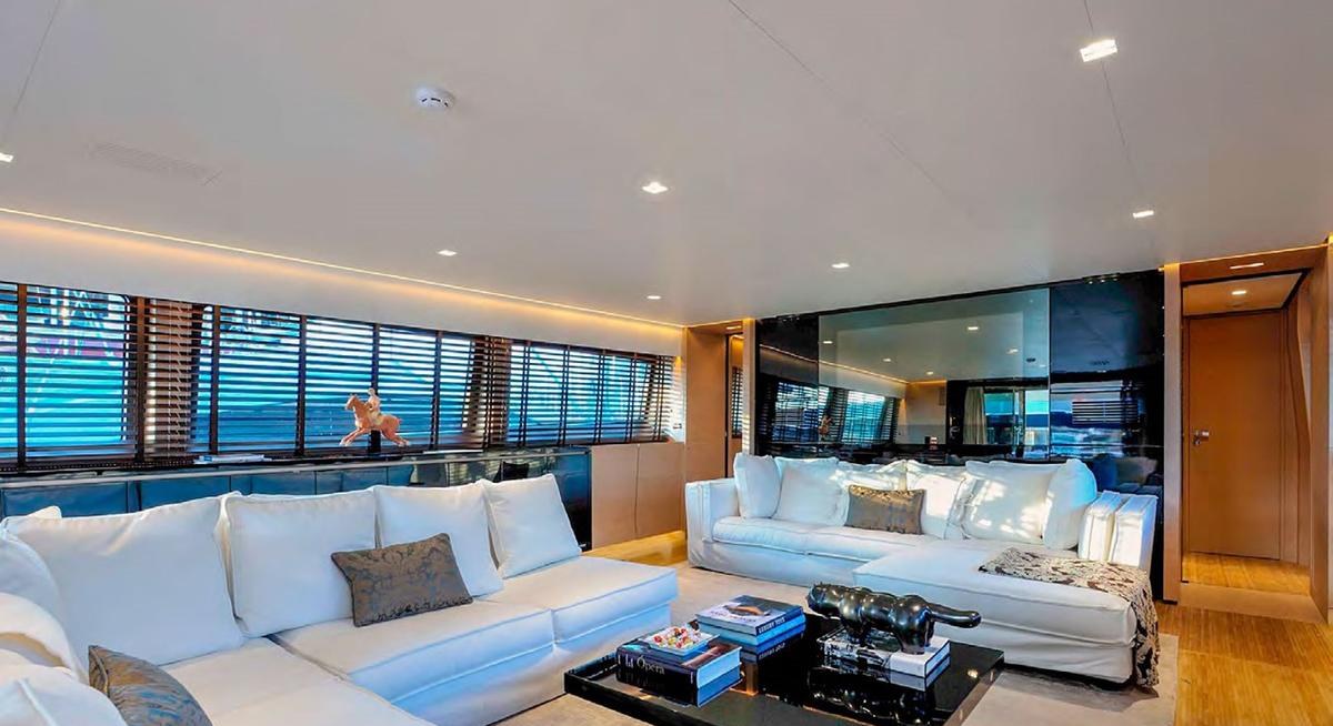 BY BUBANNY yacht charter 4