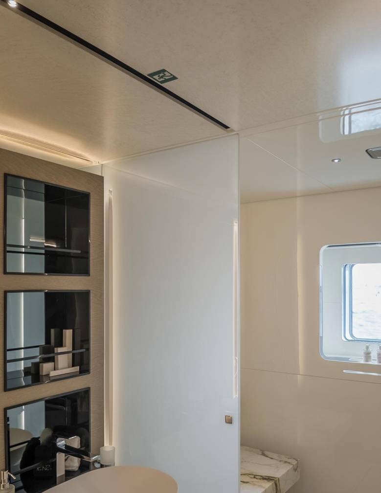 تأجير يخت C YACHT CHARTER
