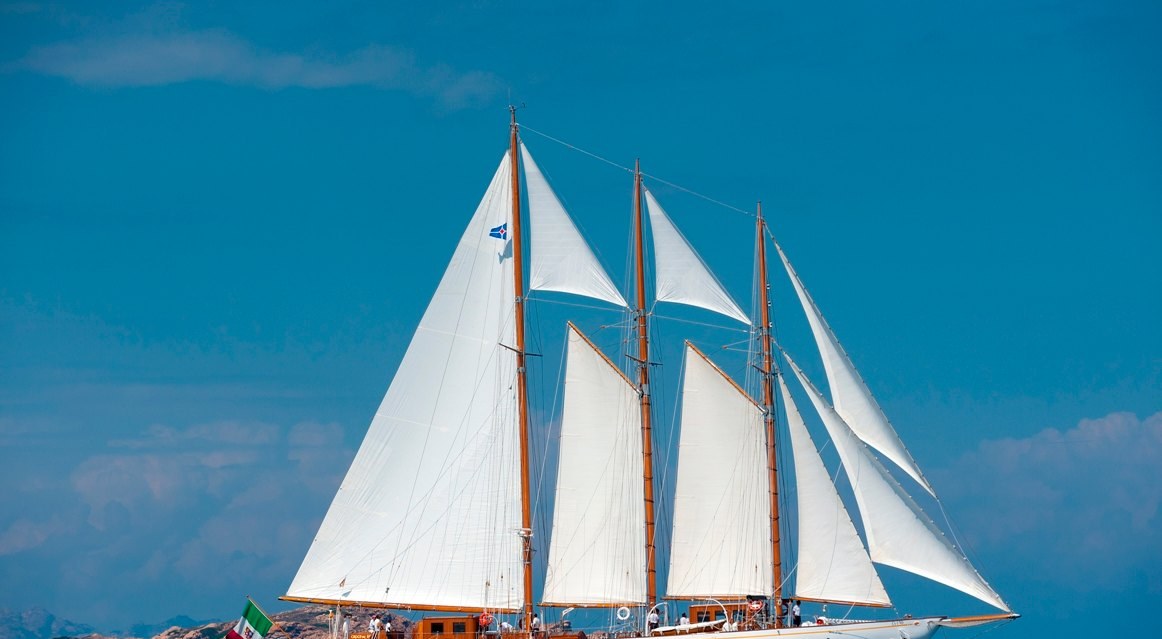 CROCE DEL SUD yacht charter 1