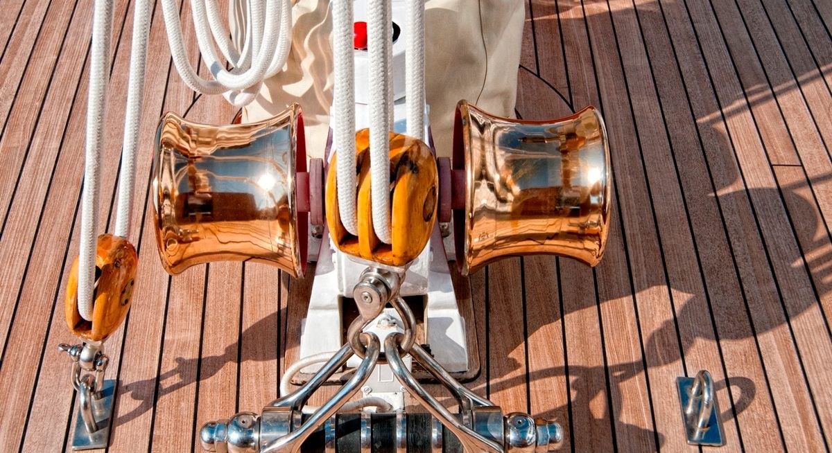 CROCE DEL SUD yacht charter 2