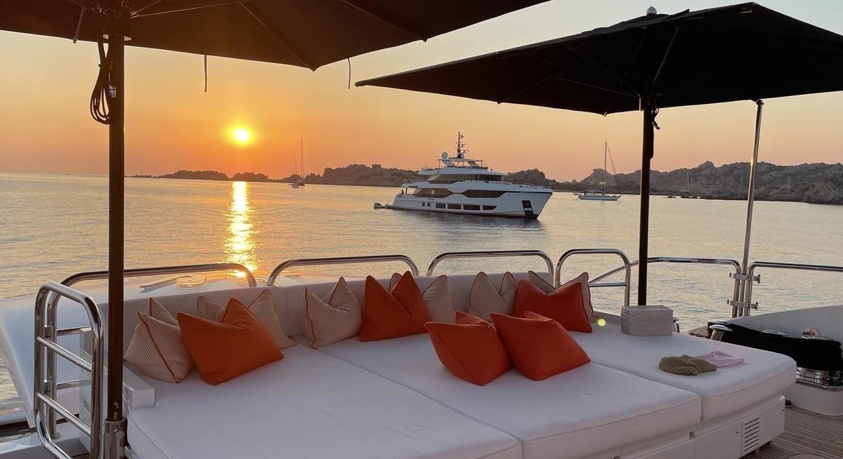 D'ONE D yacht charter 5