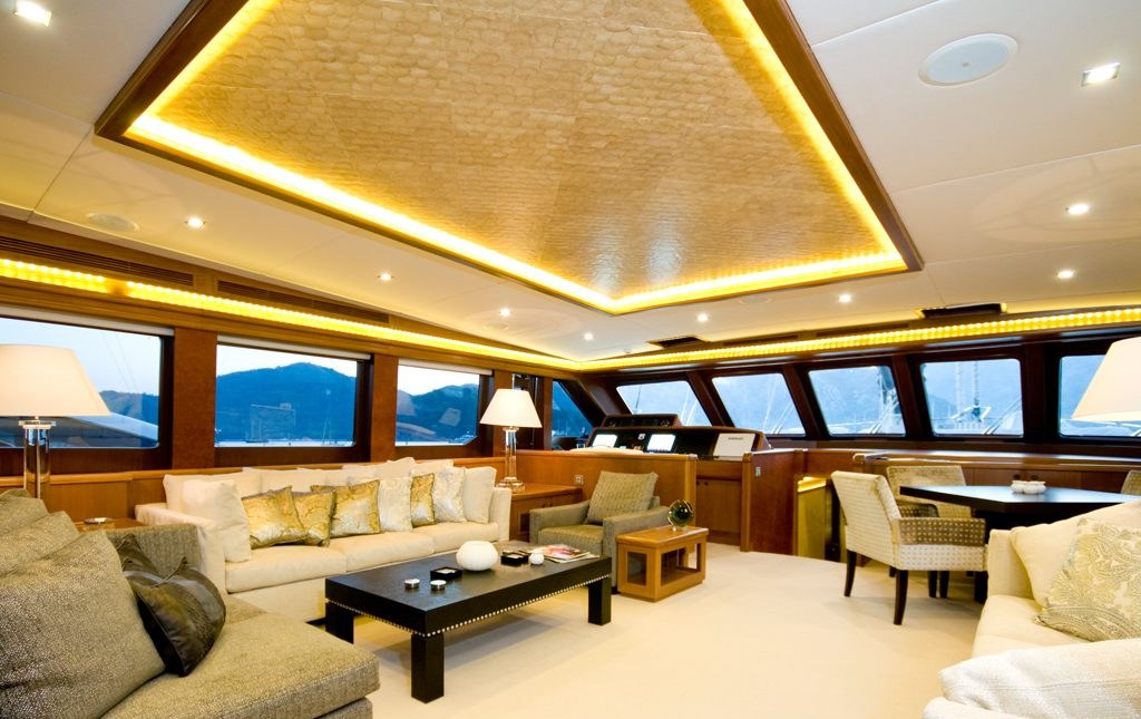 DAIMA yacht charter 5