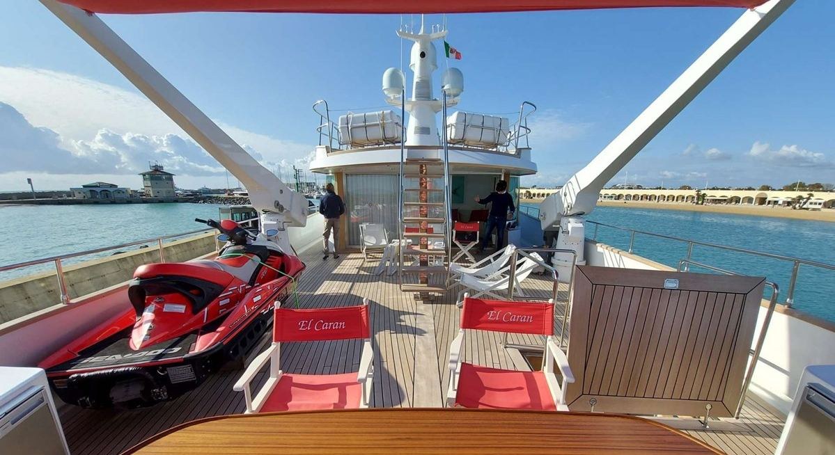 DENEB'S DAUGHTERS yacht charter 4