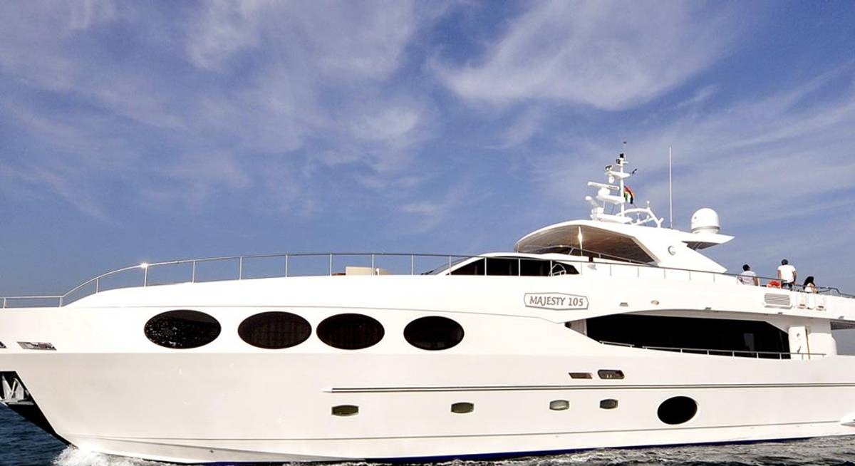 DIAM yacht charter 3
