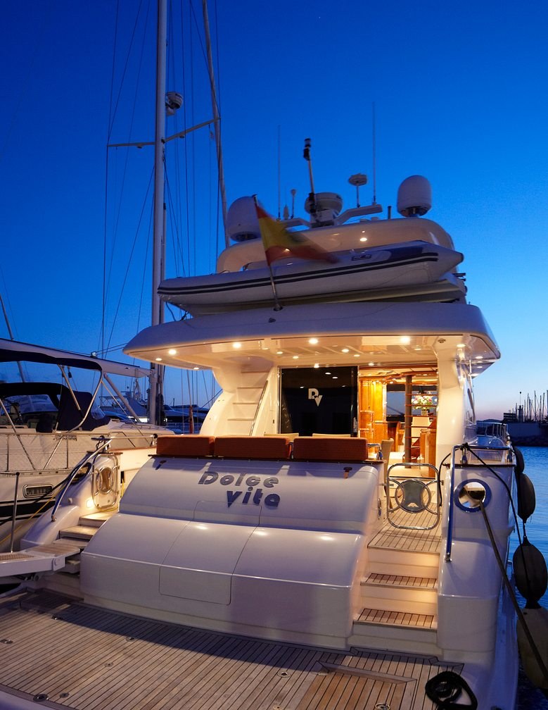 تأجير يخت DOLCE VITA YACHT CHARTER