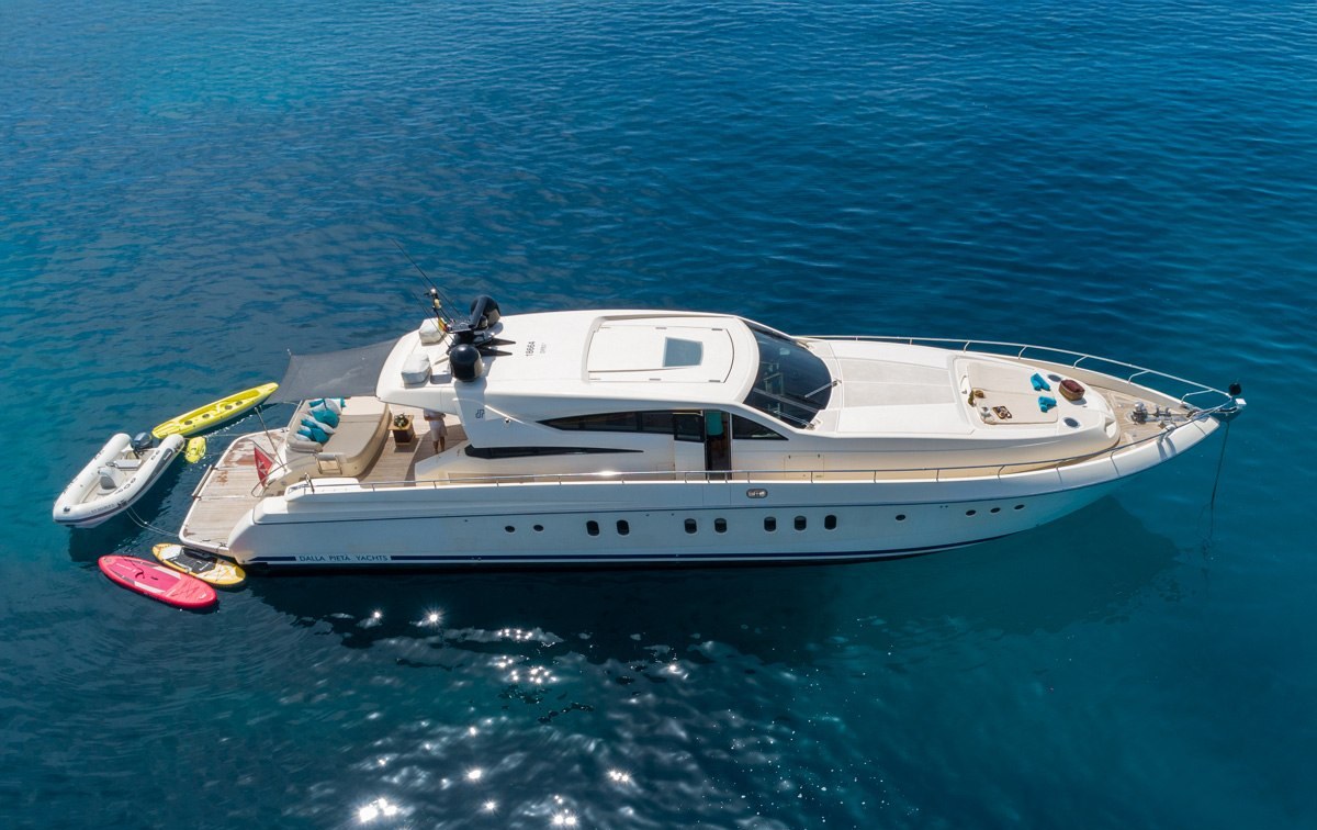DOUBLE D yacht charter 1
