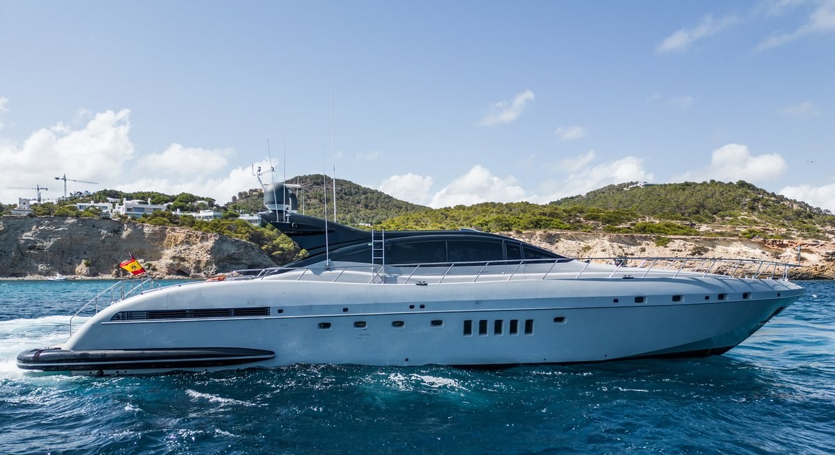 DRIFT yacht charter 1