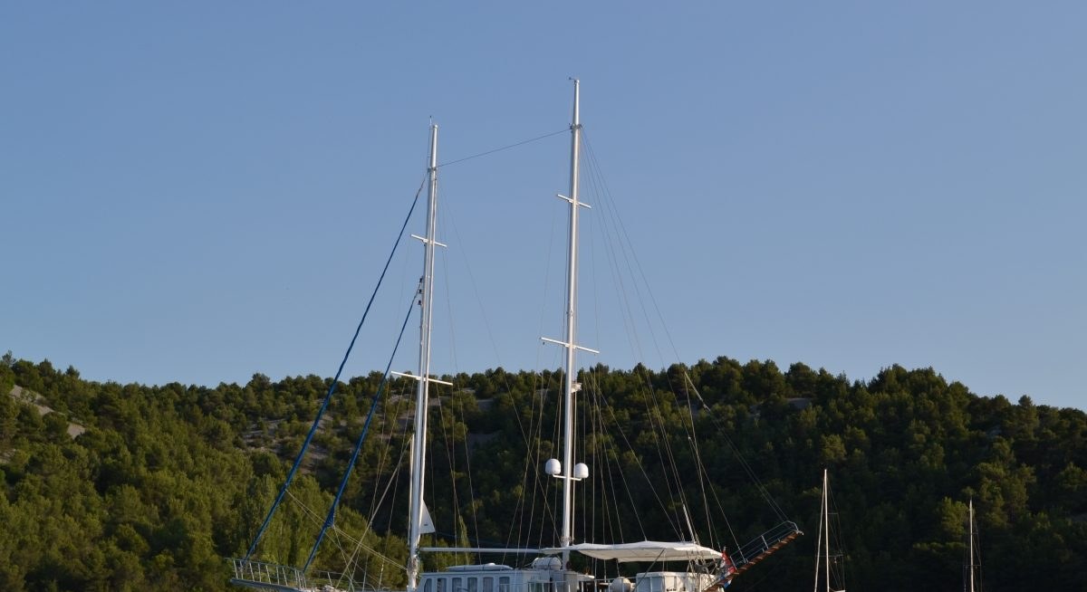 DVI MARIJE yacht charter 2