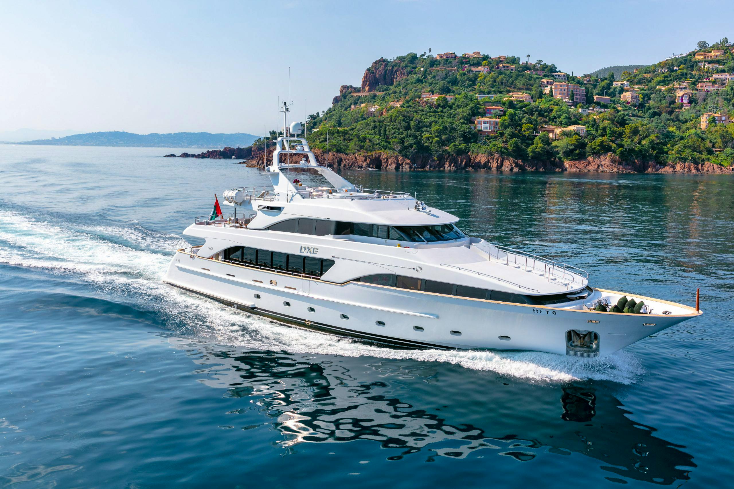 DXB yacht charter 1