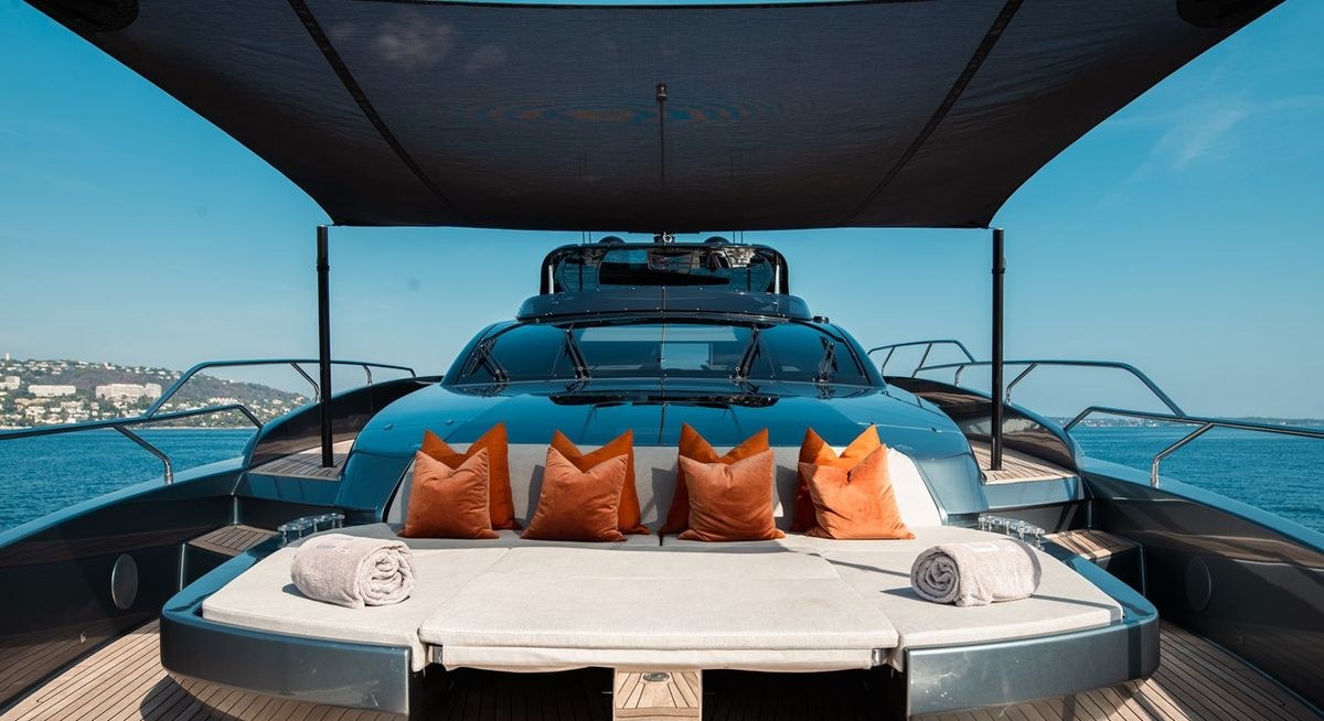 ELLA yacht charter 2