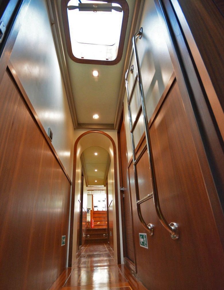 Yacht charter ELOA YACHT CHARTER